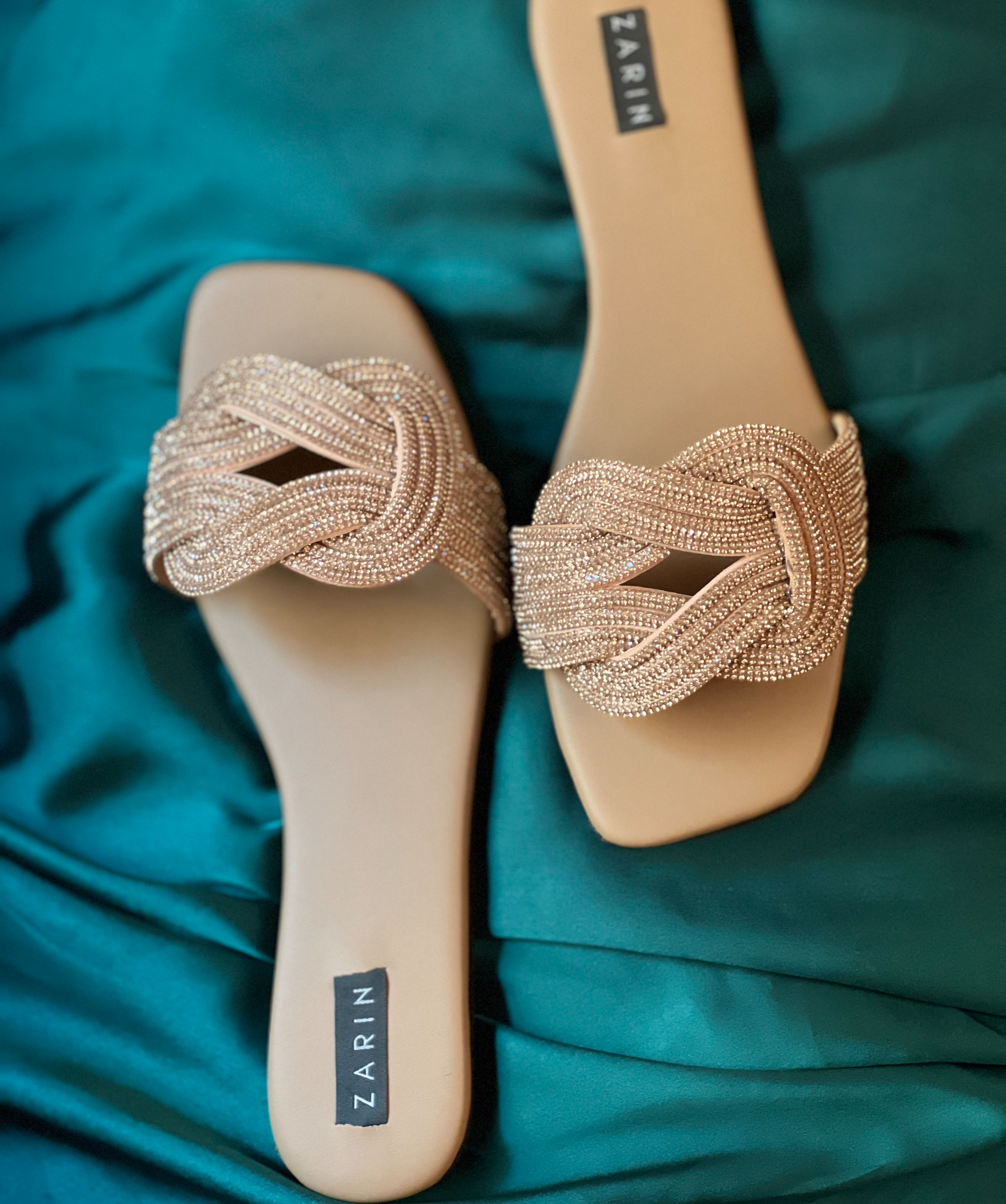 SELENA PEACH SLIDES - Zarin by Zarsah